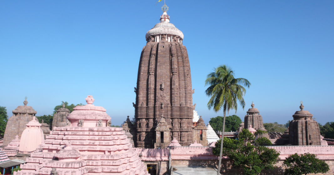 Jagannath Temple Puri: Majestic Hindu pilgrimage site in India.