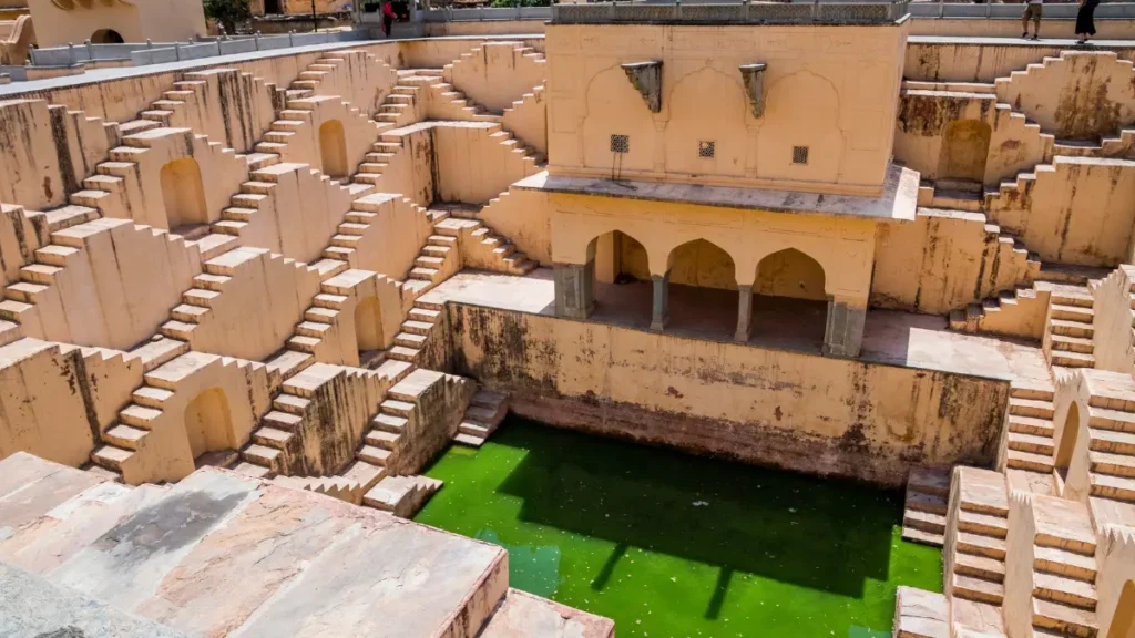 Panna Meena ka Kund jaipur tourism places