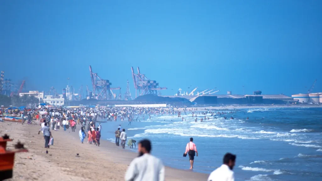 Thiruvanmiyur Beach Chennai