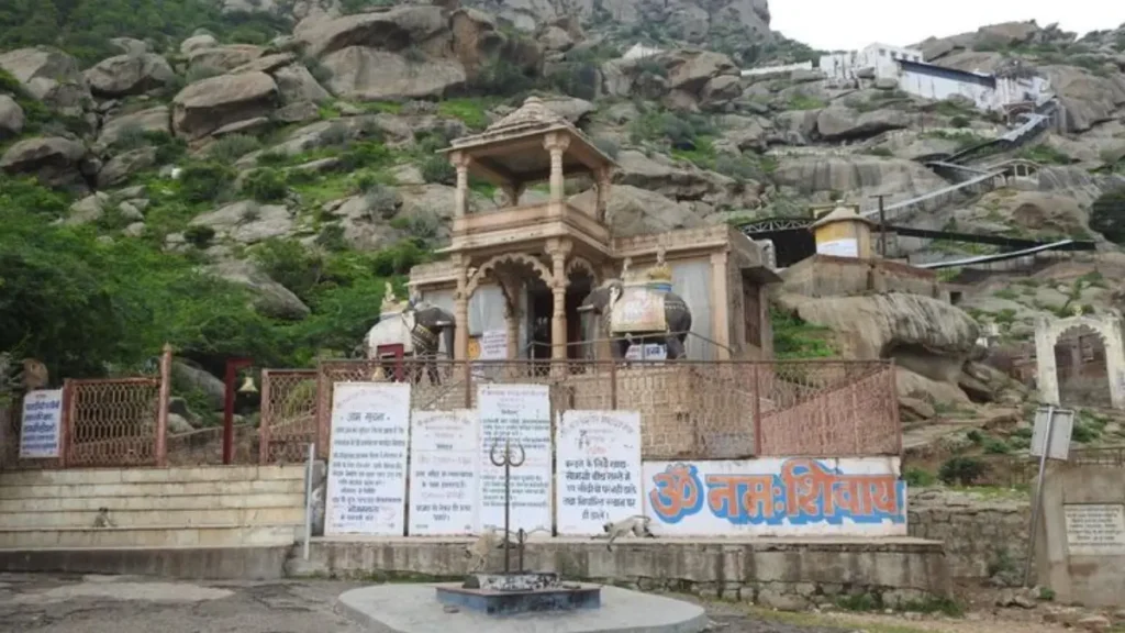 Kambeshwar Mahadev Temple Trek
