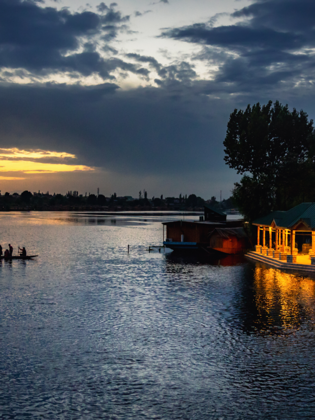 Wular Lake: Largest Lake in Jammu and Kashmir