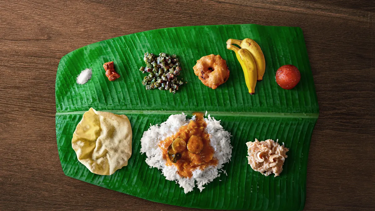 banana leaf meal in the traditional Keralan way